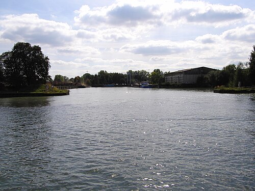 Peine port