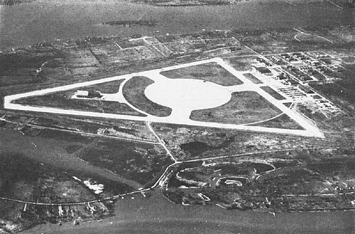 Grosse Ile Municipal Airport (ONZ)