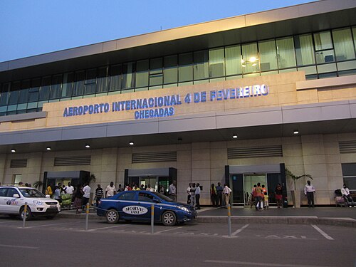 Quatro de Fevereiro Airport (LAD)